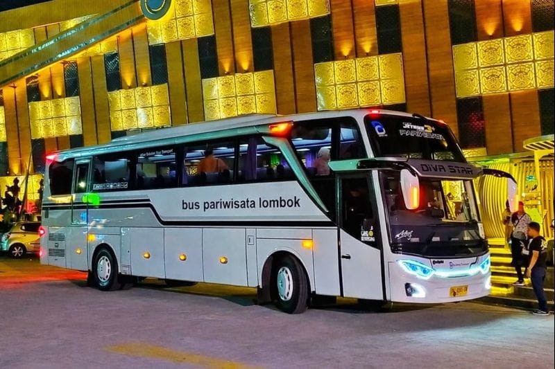 SEWA BIG BUS DI LOMBOK